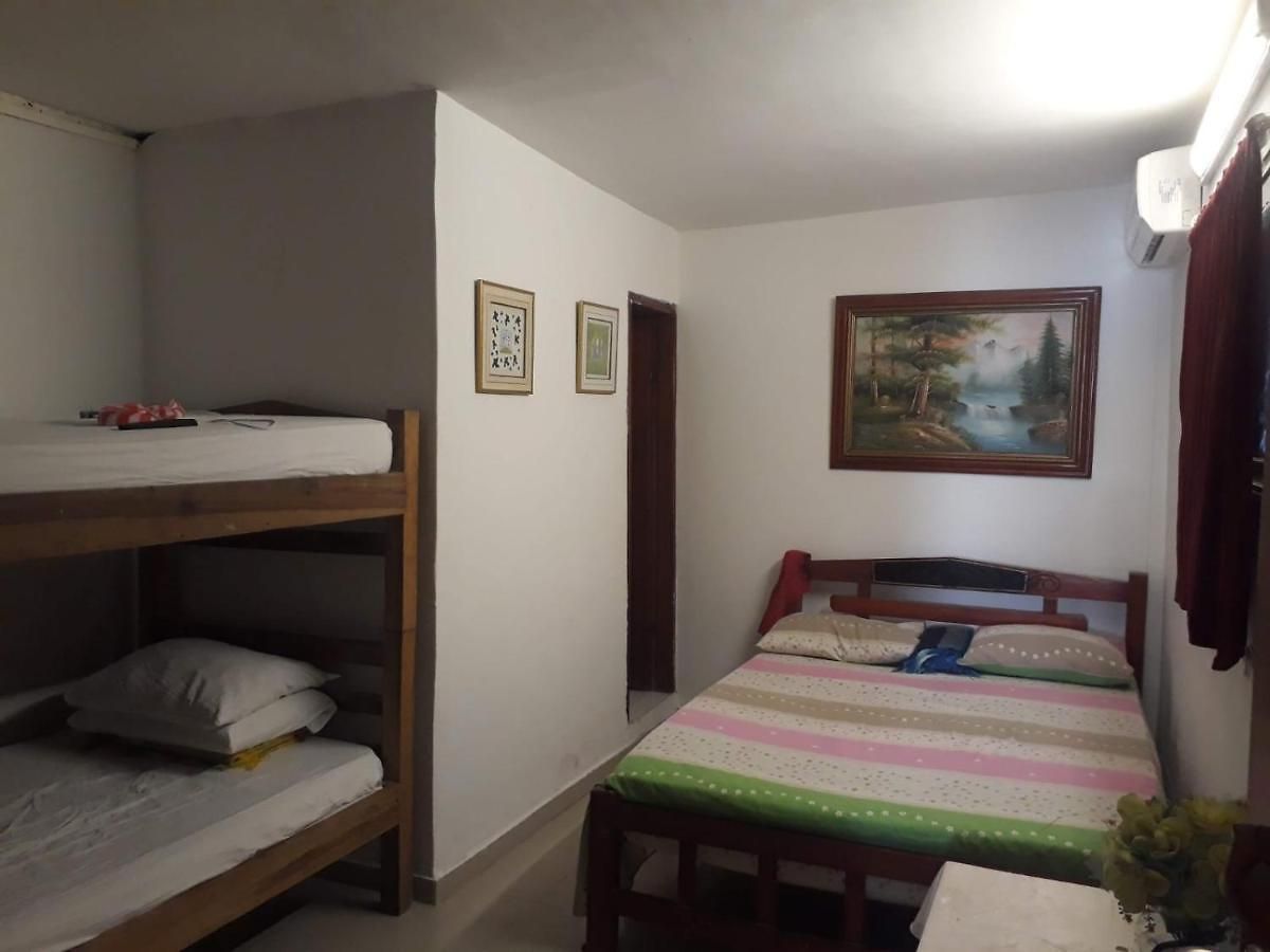 Pensión La Estrella Dorada Hospedaje *