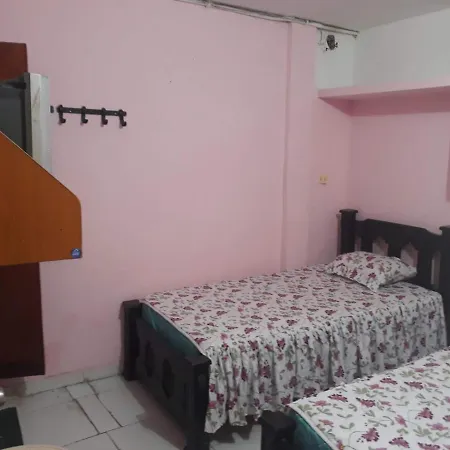 La Estrella Dorada Hospedaje Pensión *