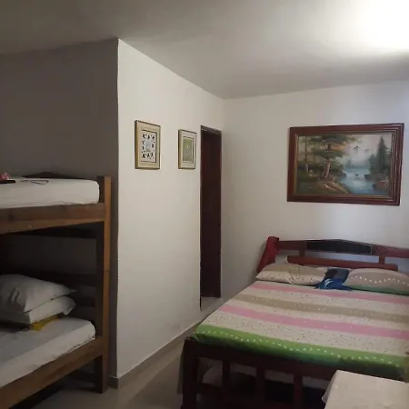 Pensión La Estrella Dorada Hospedaje *
